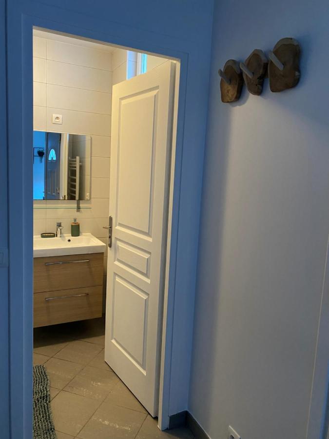 Charmant Appartement A Theme Proche Paris Монтрей Екстериор снимка